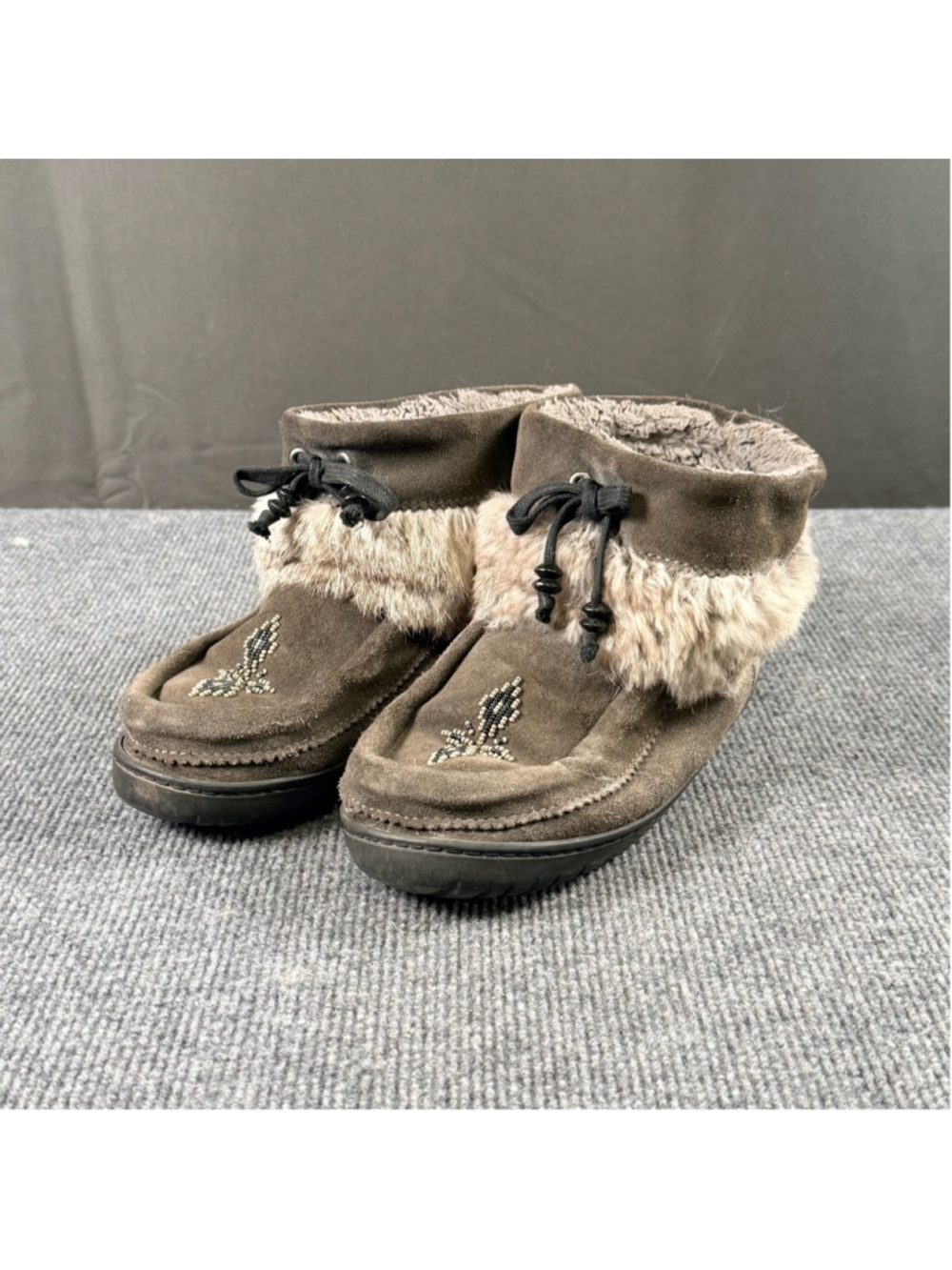 Manitobah Mukluks Womens 7 Beaded Vibram Suede Fur Trim Cozy Mukluk Boots Brown - Picture 8 of 12